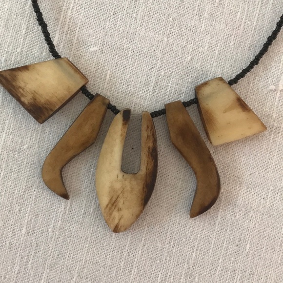 Handcrafted Animal Bone Unisex Necklace - Picture 4 of 5
